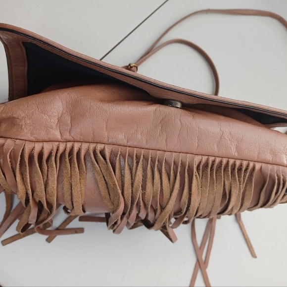 Elliot Lucca Melaya Bali 89 100% Leather Boho Fringe Crossbody - Picture 5 of 16